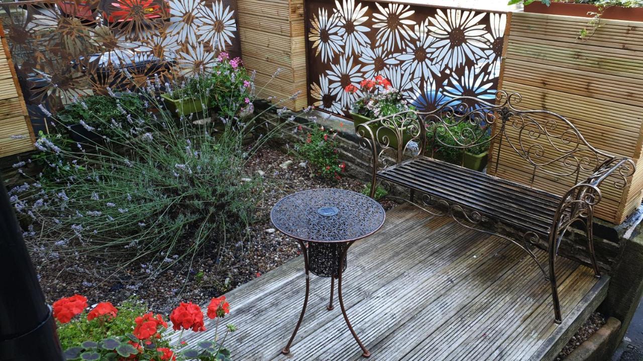 Bluebells At Plover Cottage Lindley Huddersfield Exterior foto